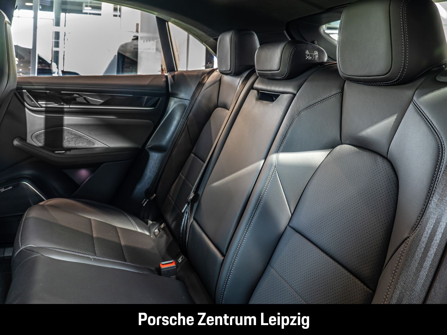 Porsche Macan 4S Burmester HA-Lenkung Luft Matrix InnoDr
