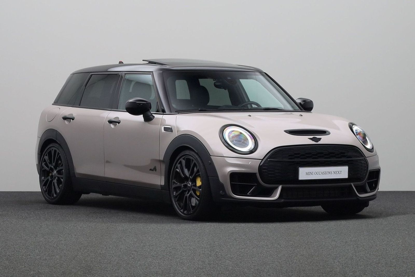 MINI John Cooper Works Clubman Mini 2.0 JCW ALL4 - Samsaru's Car Outlet