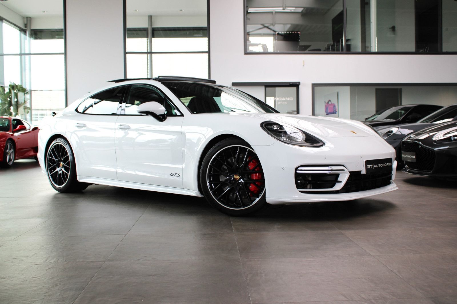 Porsche PANAMERA GTS MATRIX/SPORT-DESIGN/CARBON/360°/21"