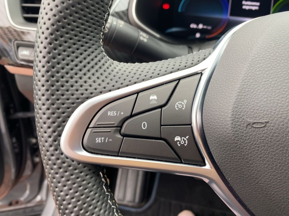 Renault Arkana 1.6 E-TECH Hybrid 145 E-Tech Engineered - Samsaru's Car Outlet
