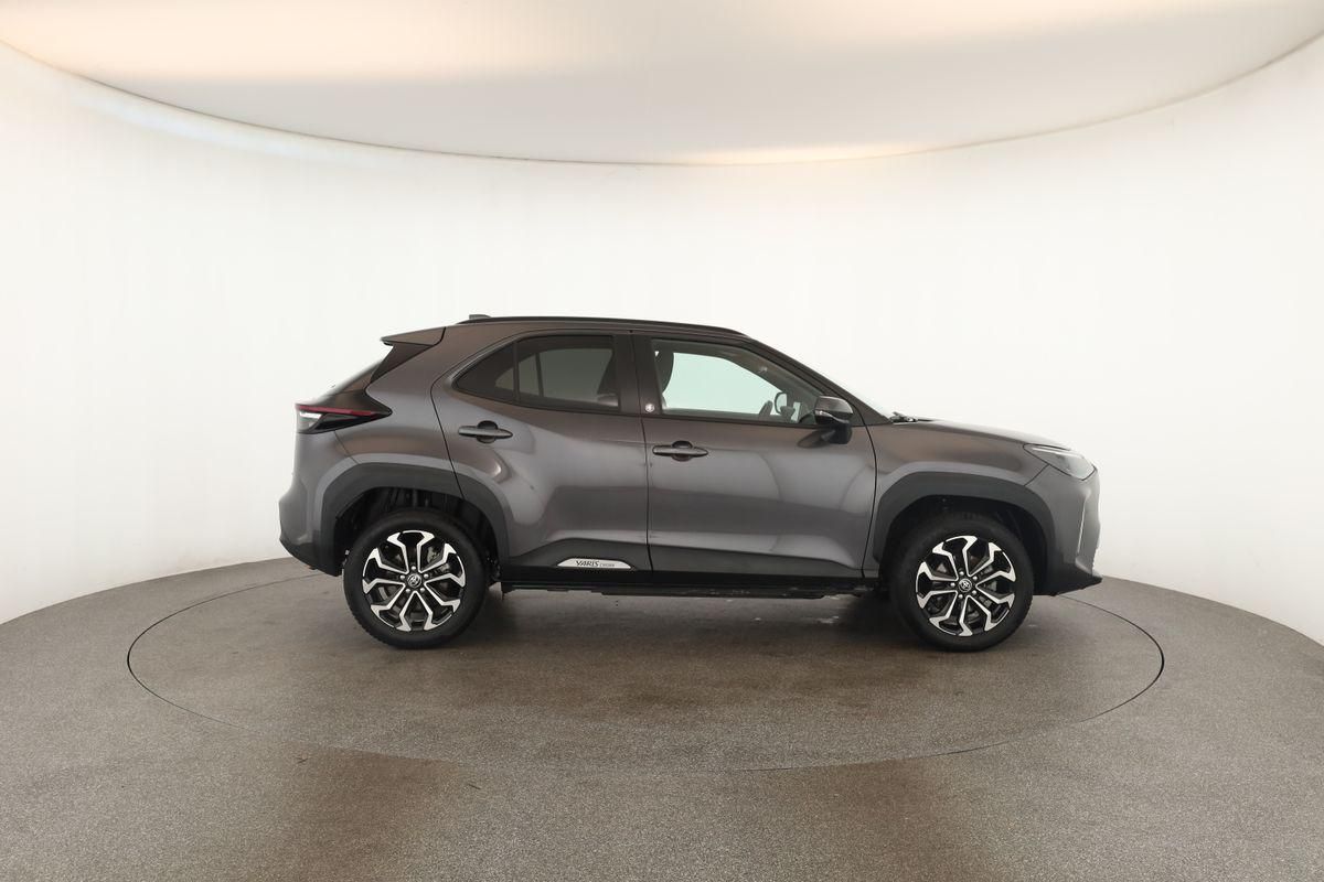 Toyota Yaris Cross CVT Team D LED Navi SHZ iACC Kam 17"