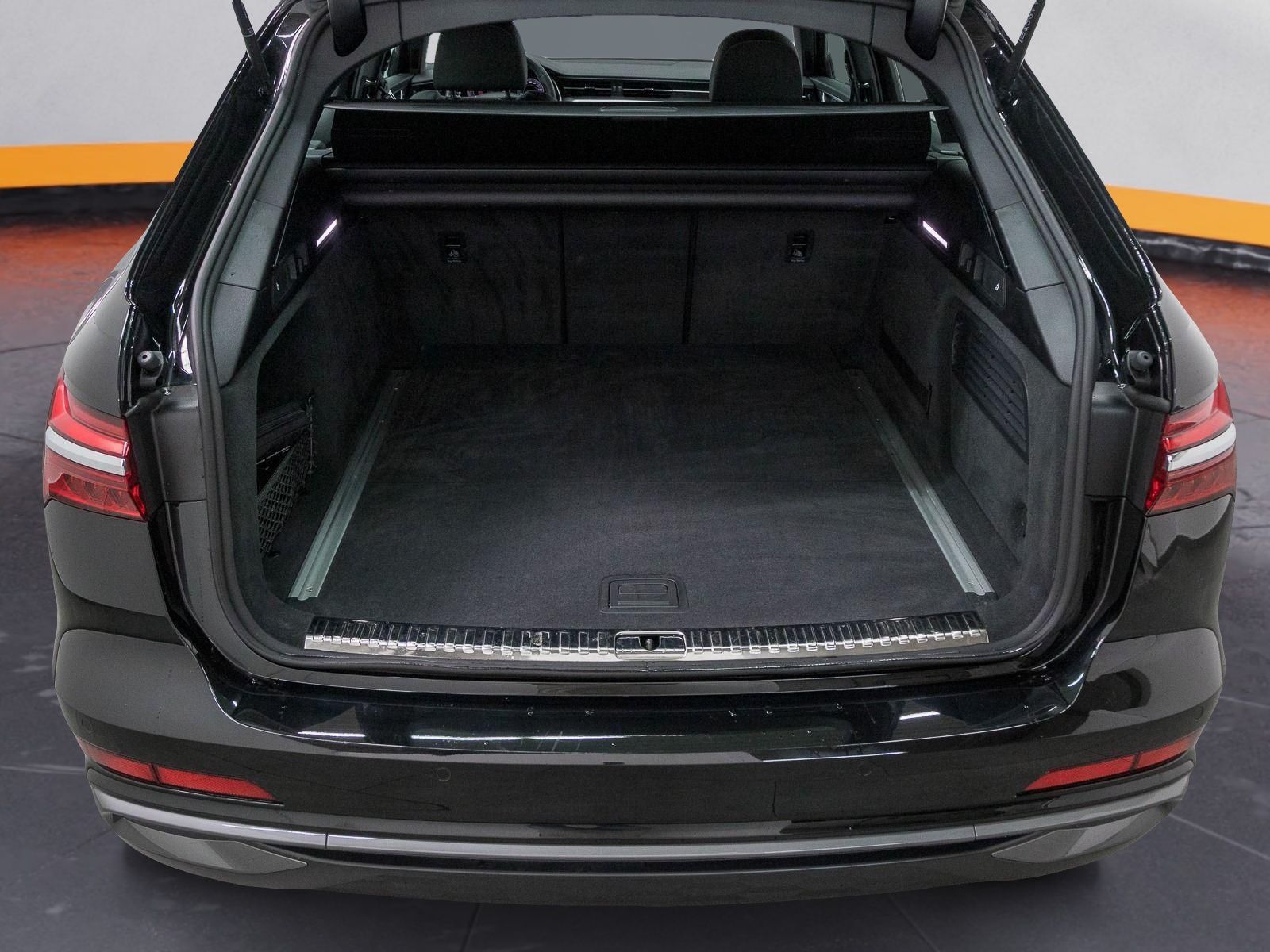 Audi A6 Avant 40 TDI Q S LINE - Samsaru's Car Outlet