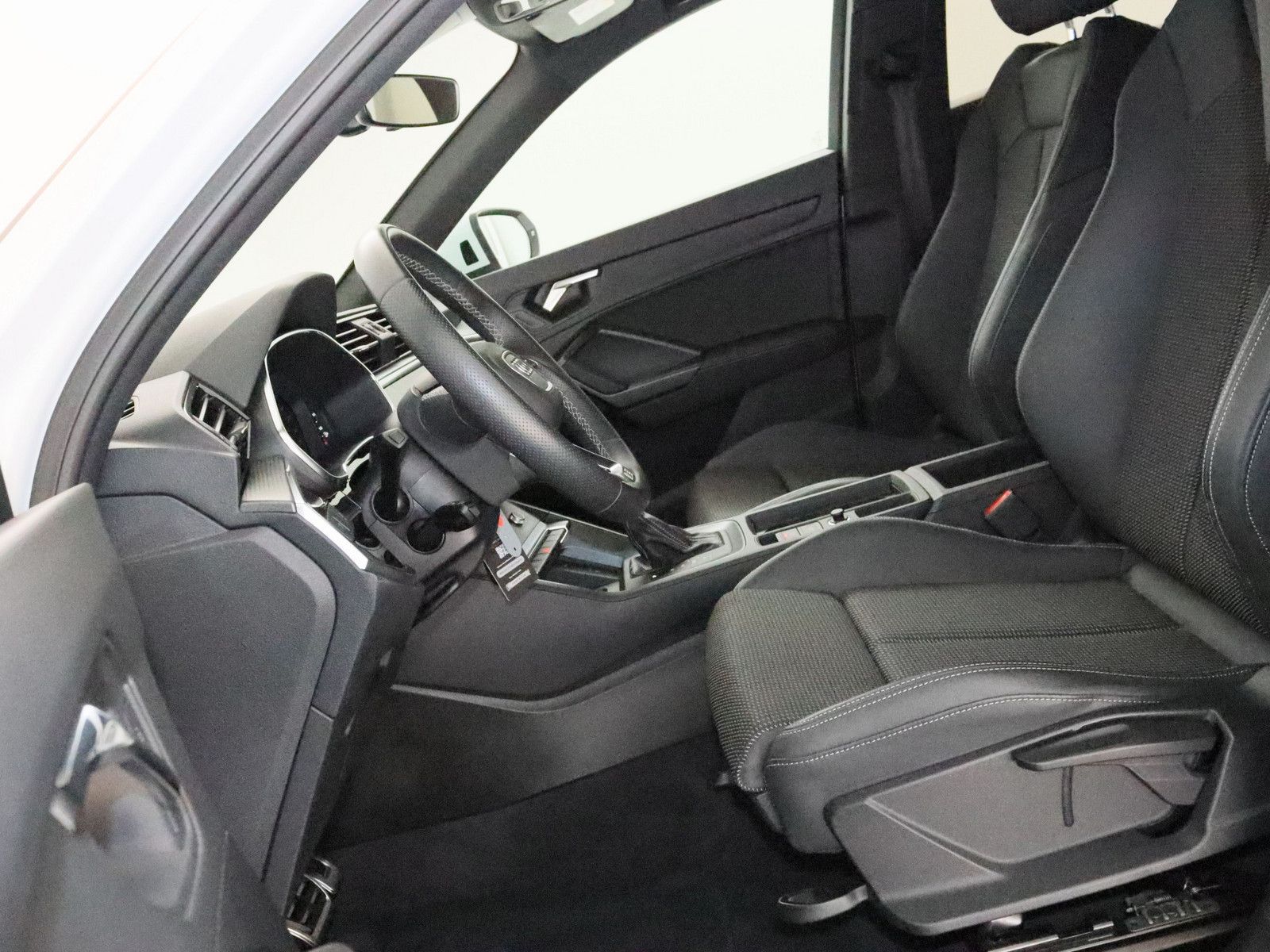 Audi Q3 Sportback 40 TFSI quattro S line - Samsaru's Car Outlet