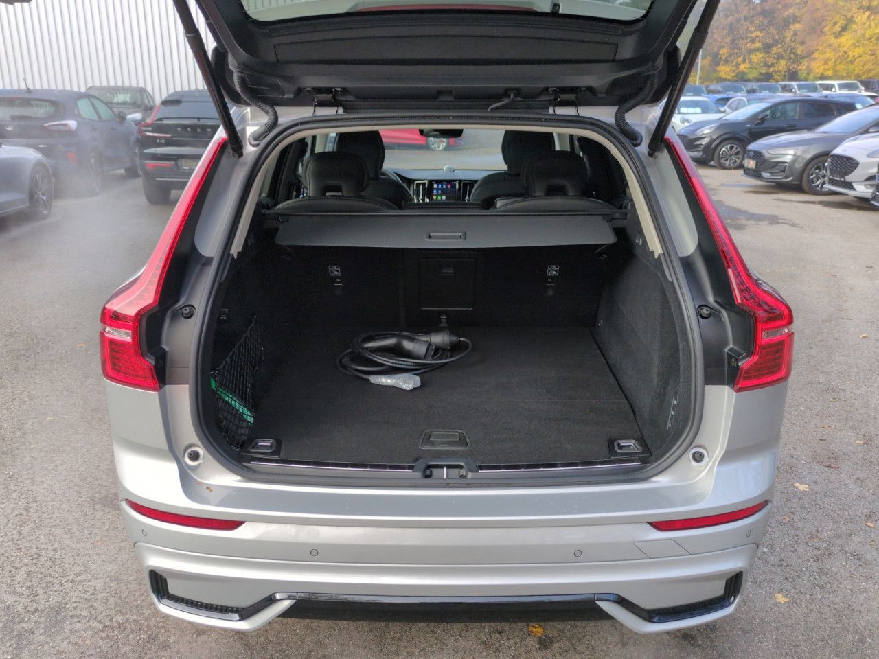 Volvo XC60 T8 Recharge Ultra Dark Plug-In Hybrid AWD