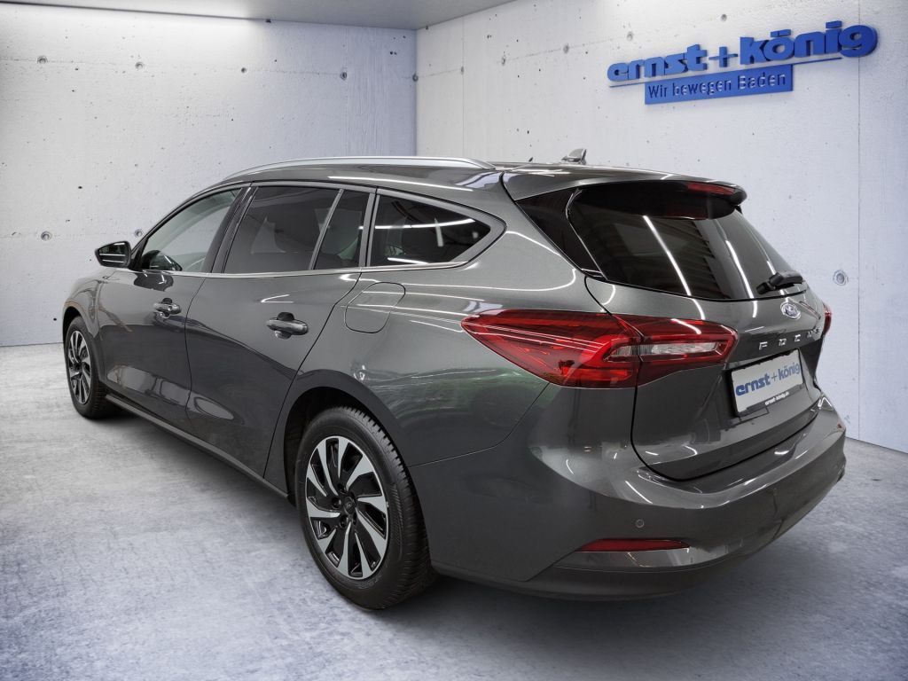 Ford Focus Turnier 1.5 Aut. TITANIUM NAVI RFK LED SHZ