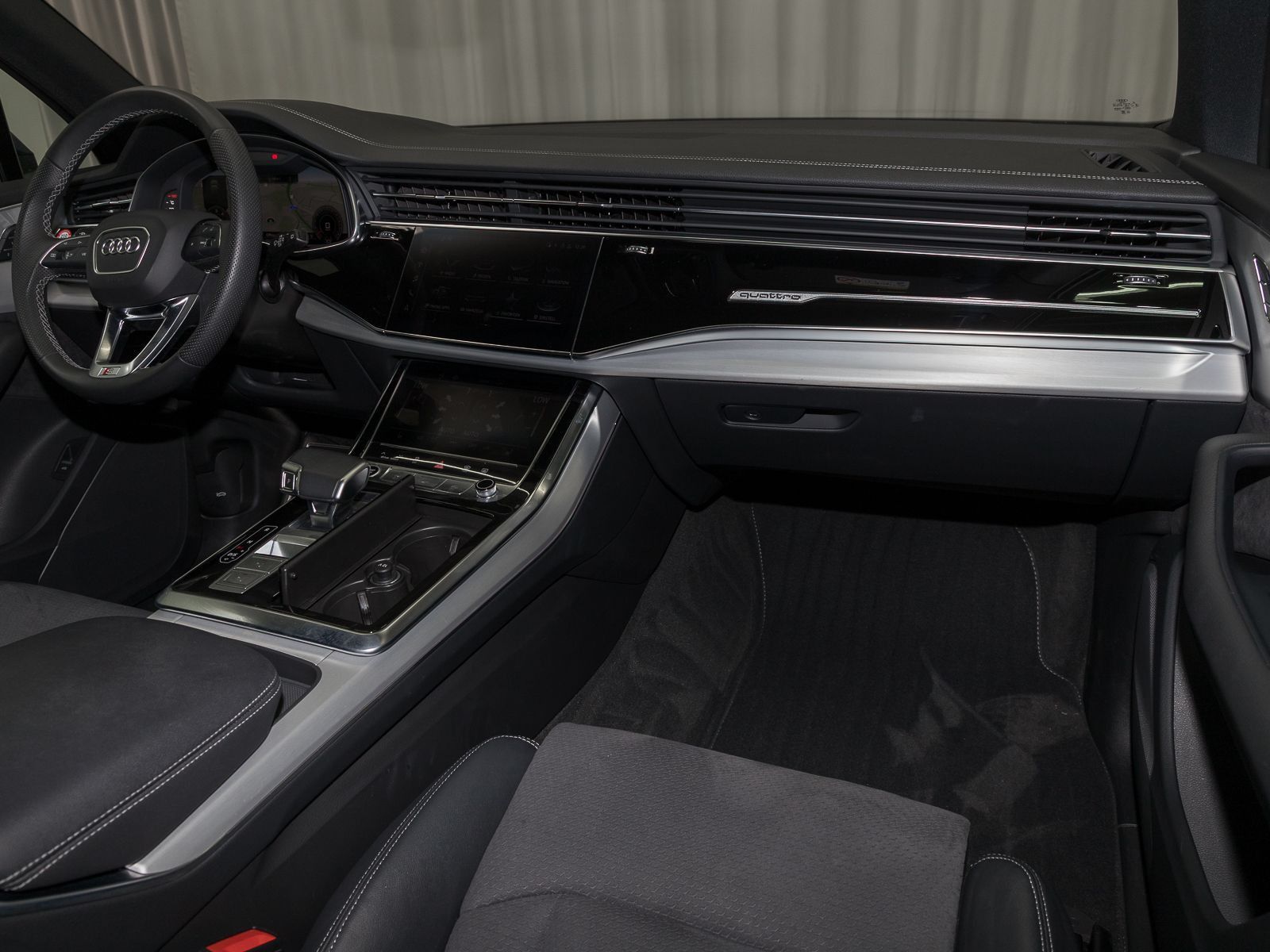 Audi Q7 50 TDI Q S LINE 7-SITZE LM20 AHK MATRIX