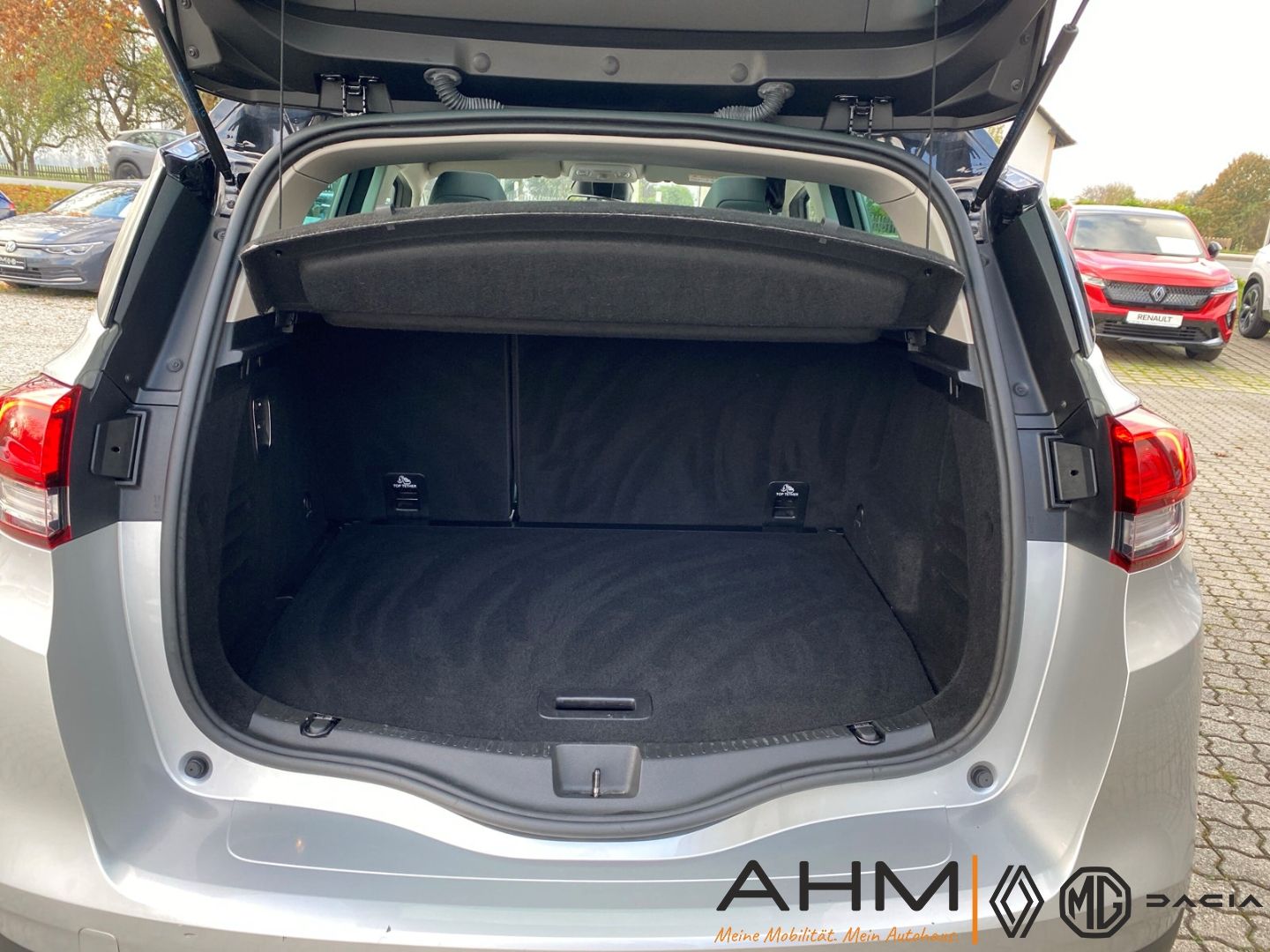 Renault Scenic IV BOSE Edition BLUE dCi - Samsaru's Car Outlet