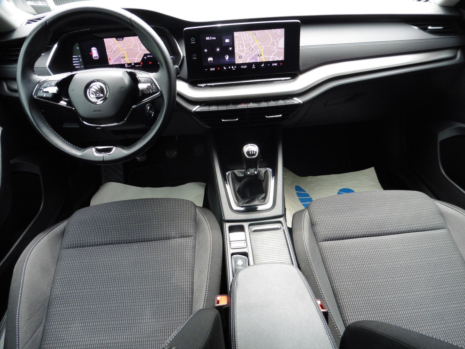 Skoda Octavia 1.0 Ambition - Samsaru's Car Outlet
