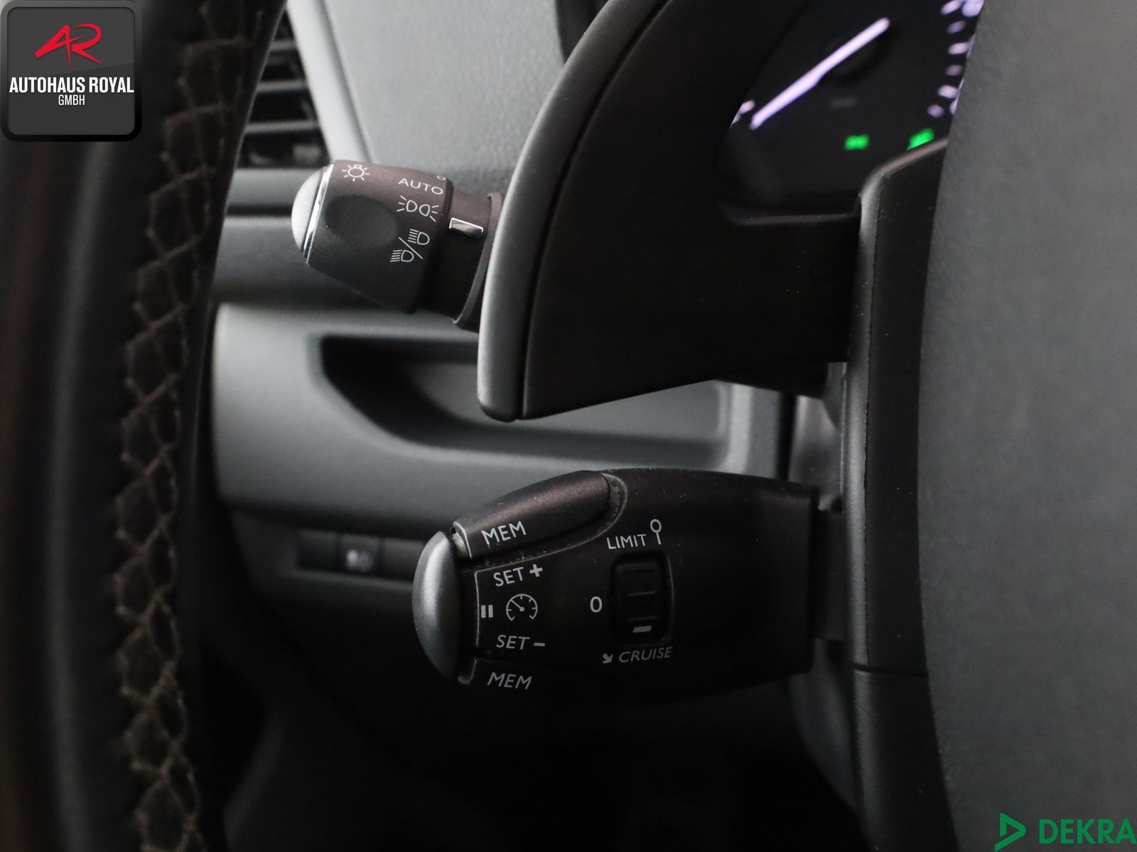 Opel Vivaro 2.0 D CARGO M AUT - Samsaru's Car Outlet