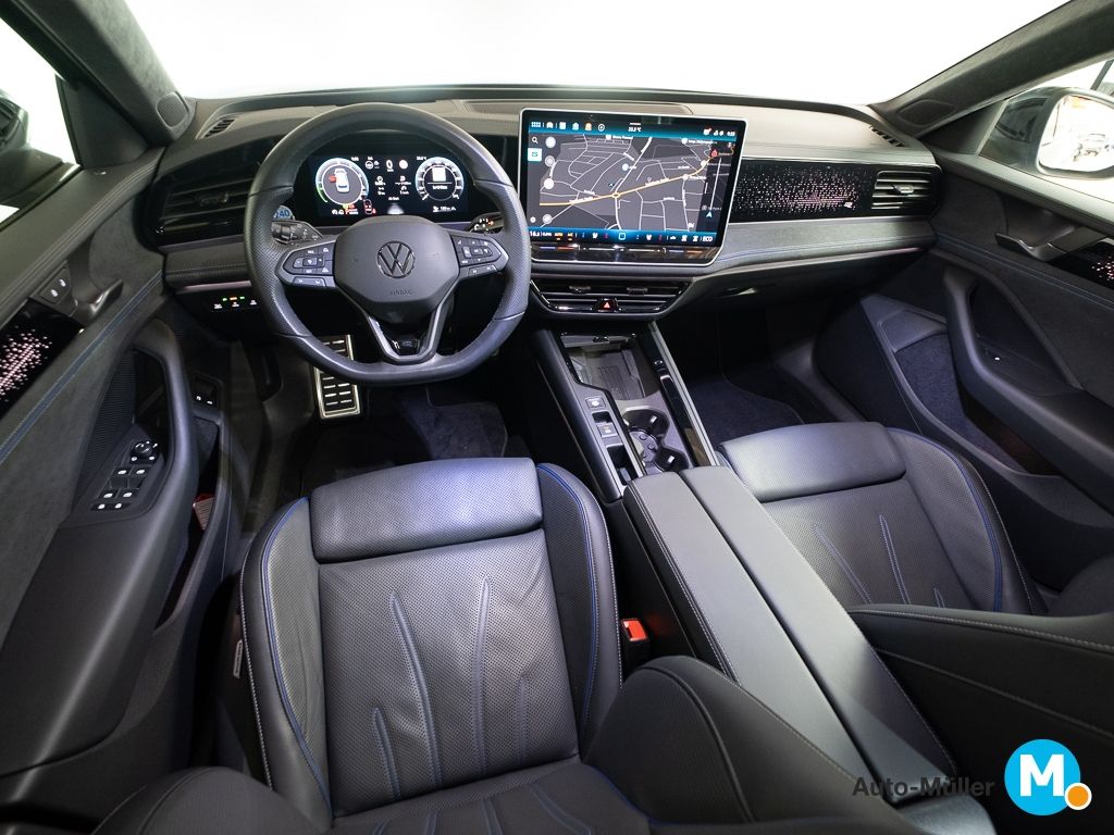 Volkswagen Passat TSI eHybrid DSG R-Line AHK Kamera Pano