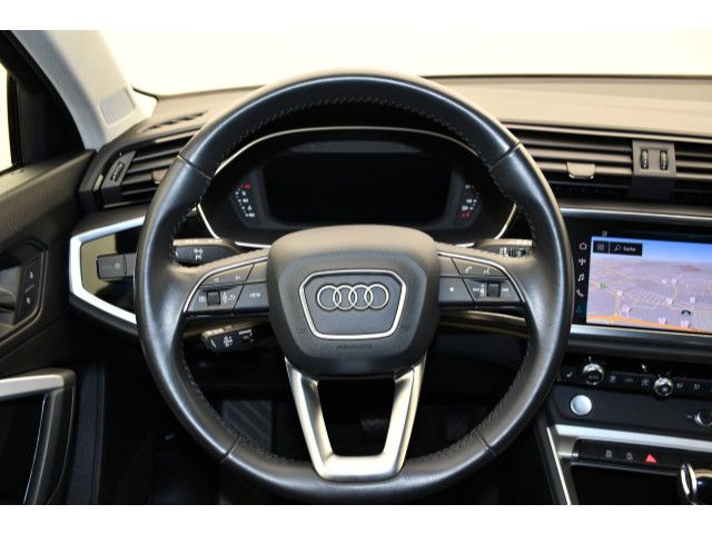 Audi Q3 40 TFSI quattro S tronic - Samsaru's Car Outlet
