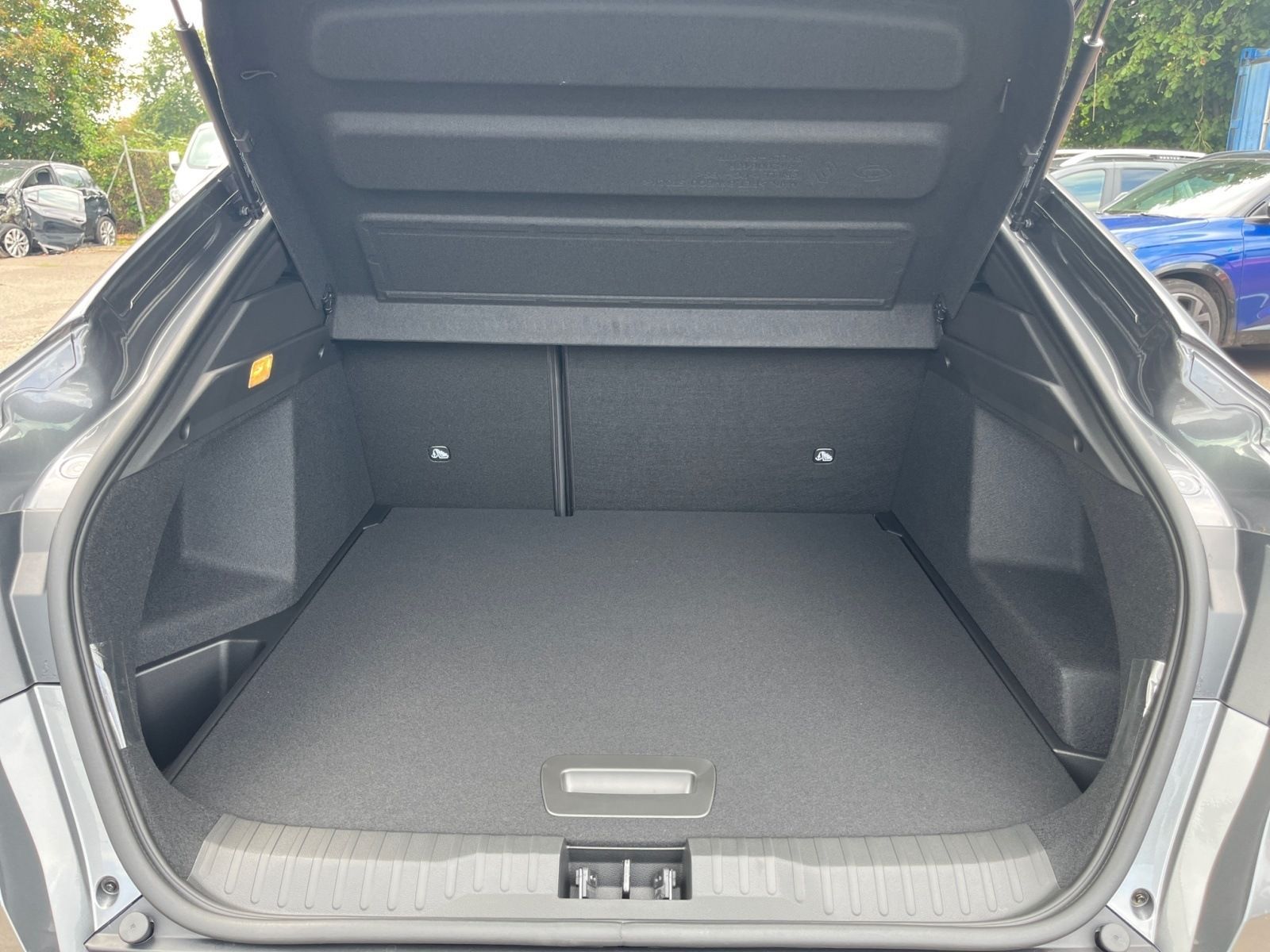 Renault Arkana TECHNO Mild Hybrid - Samsaru's Car Outlet