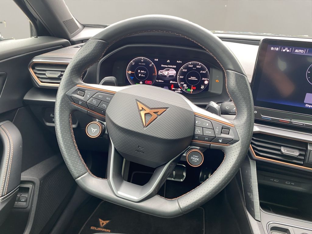 Cupra Formentor VZ 1.4 e-Hybrid DSG - Samsaru's Car Outlet