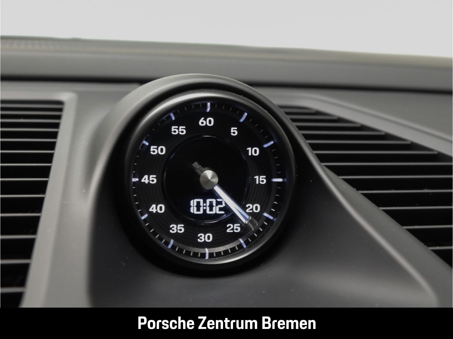 Porsche Macan 4 Sportpaket - Samsaru's Car Outlet