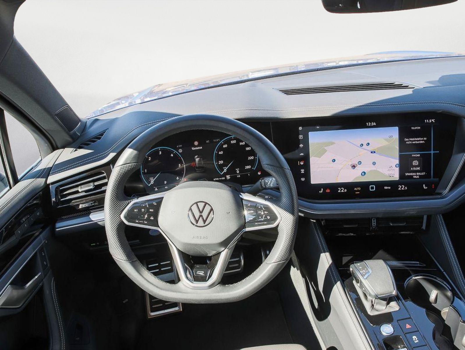 Volkswagen Touareg 3.0TDI R-Line - Samsaru's Car Outlet