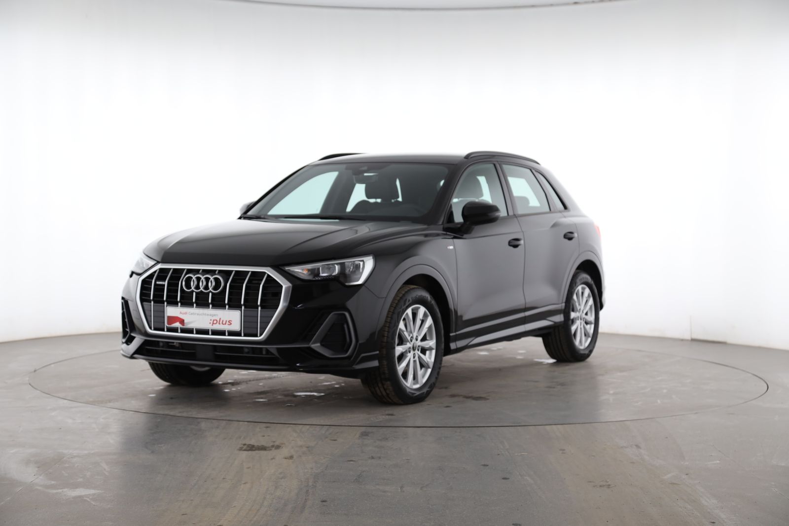 Audi Q3 35 TDI quattro S tronic S line - Samsaru's Car Outlet