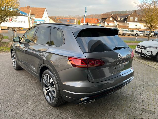 Volkswagen Touareg 3.0 TDI R-Line - Samsaru's Car Outlet