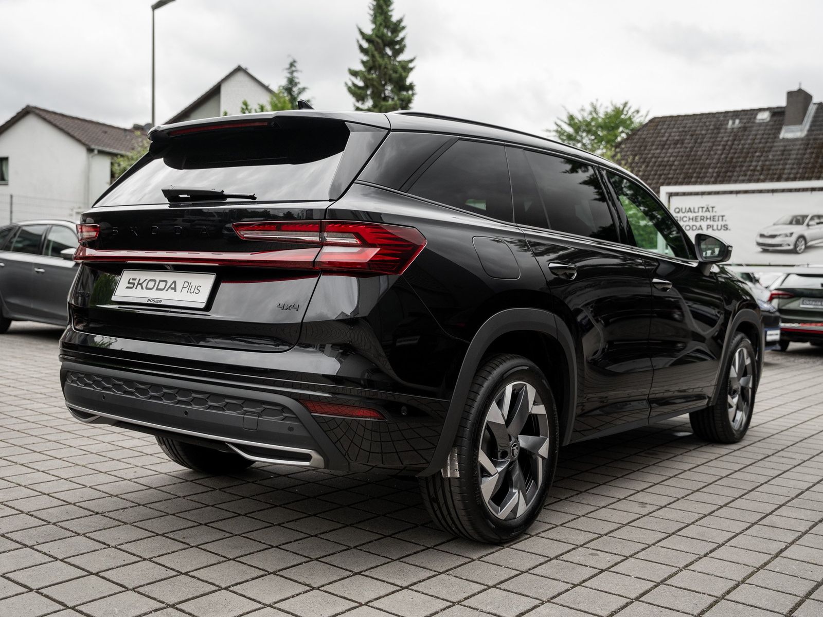 Skoda KODIAQ SPORTLINE 2.0 TDI DSG 4X4 DCC AHK Navi 36