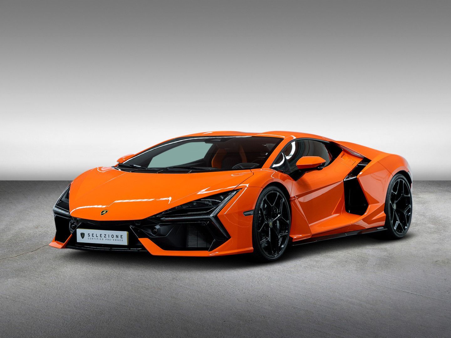 Lamborghini Revuelto - Samsaru's Car Outlet