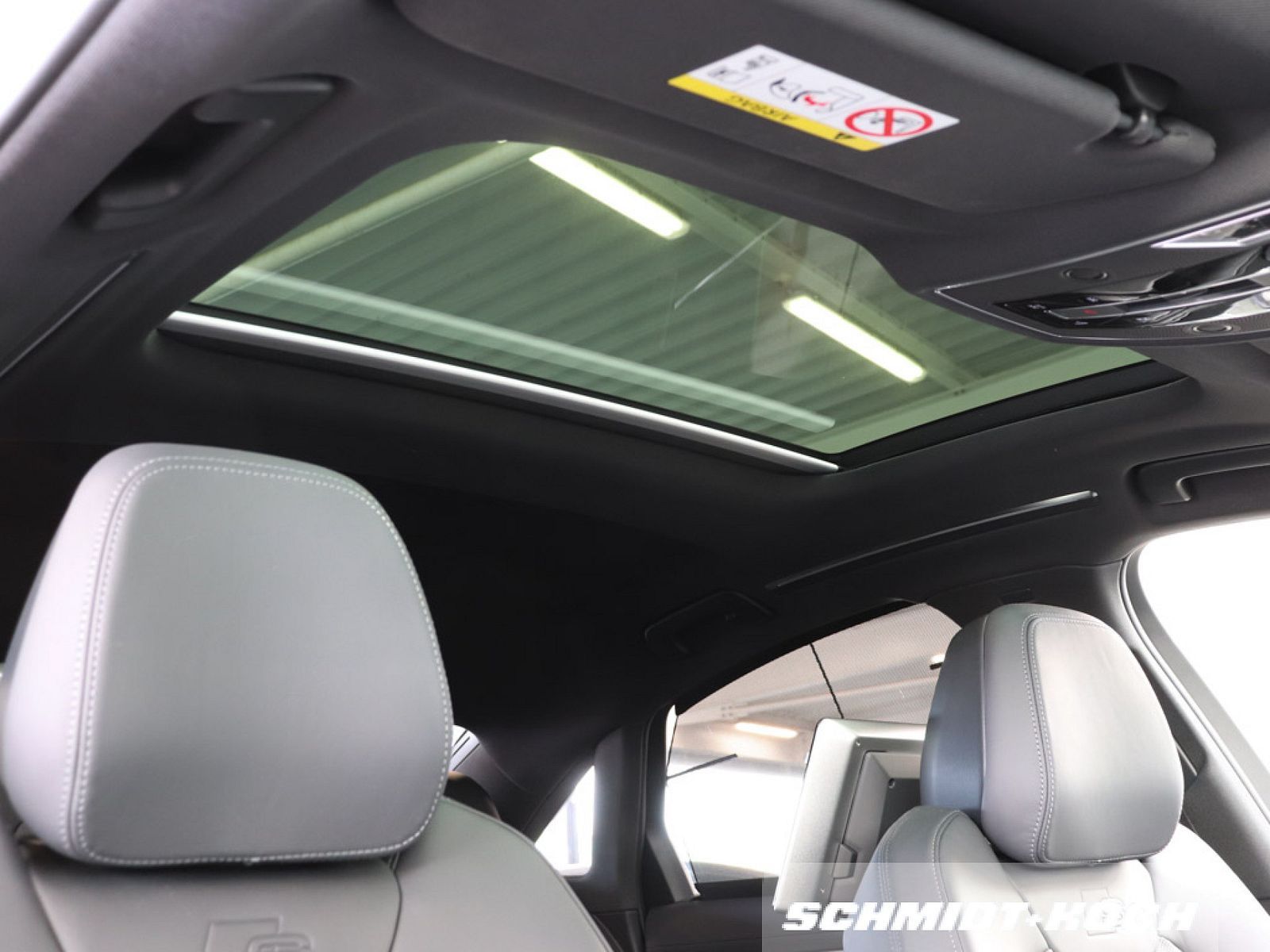 Audi A8 60 TFSI e Quattro S line - Samsaru's Car Outlet