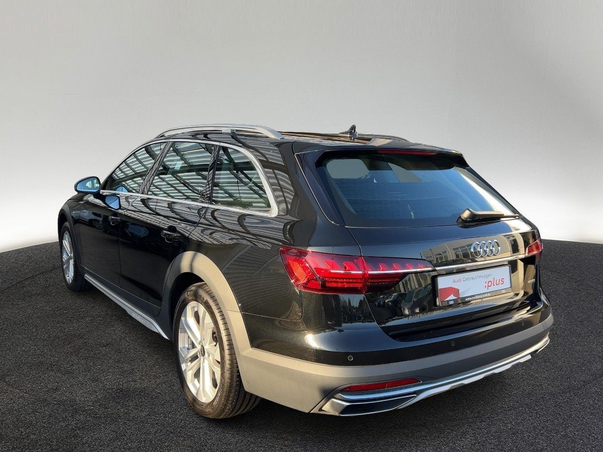 Audi A4 allroad quattro 45 TFSI S tronic AHK Pano Mat