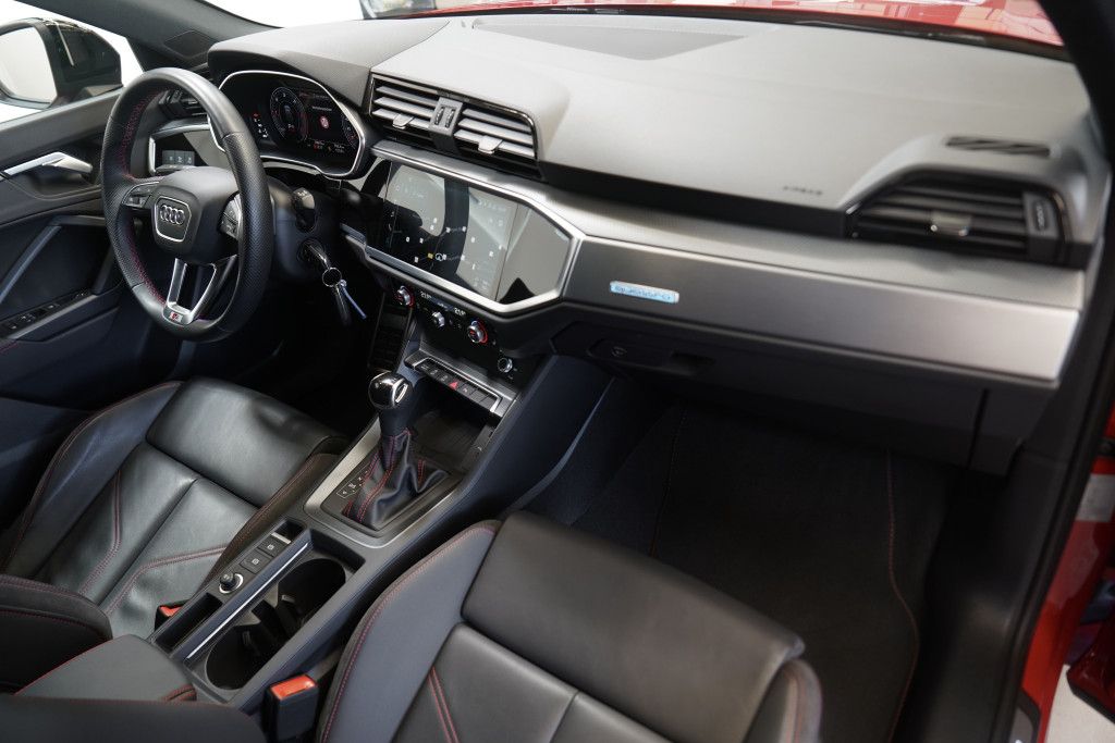 Audi Q3 40 TDI q. Sportback S line - Samsaru's Car Outlet