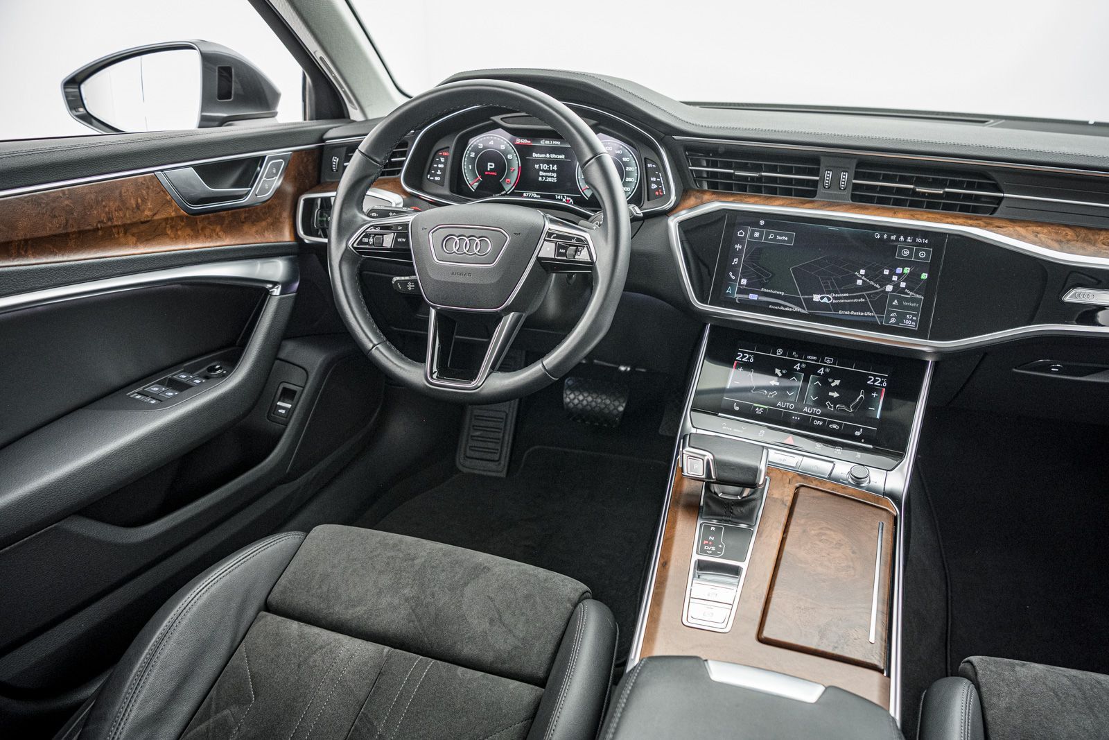 Audi A6 Avant 45 TFSI S tr. - Samsaru's Car Outlet