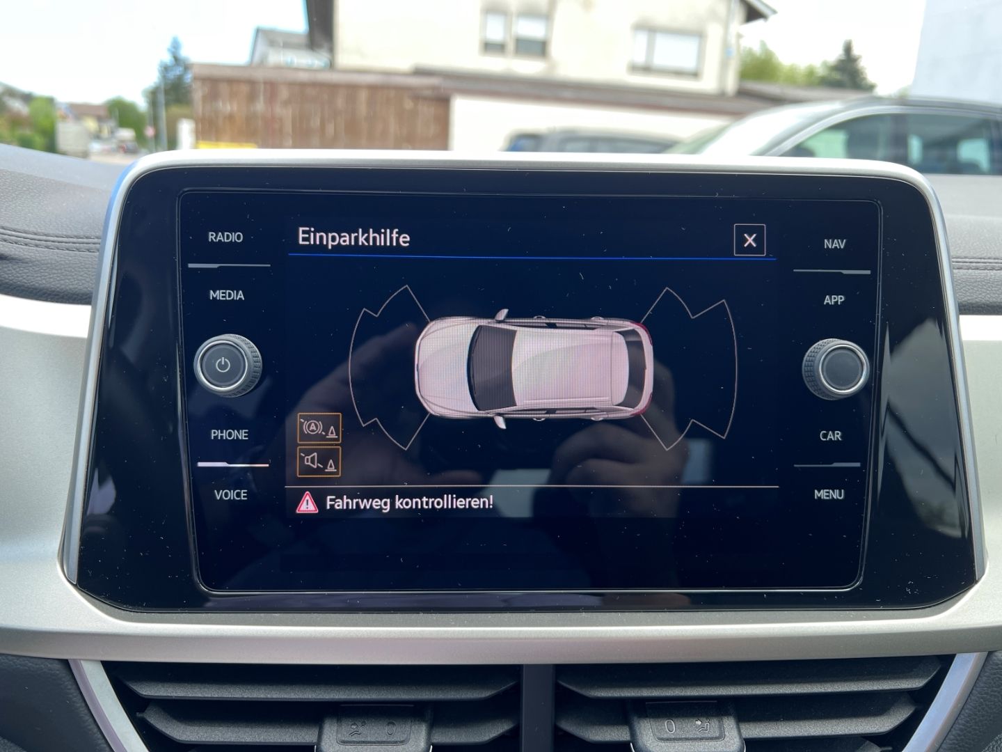 Volkswagen T-Roc 1.0TSI Move - Samsaru's Car Outlet