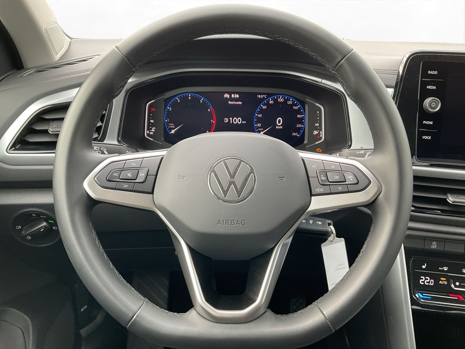 Volkswagen T-Roc 1.0 TSI Life - Samsaru's Car Outlet