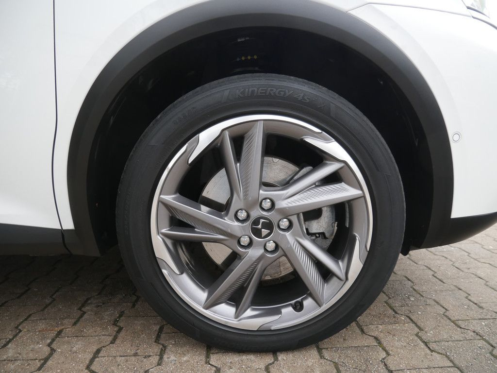 DS Automobiles DS 7 Crossback E-Tense Rivoli 4x4 AKTIVSITZE LED