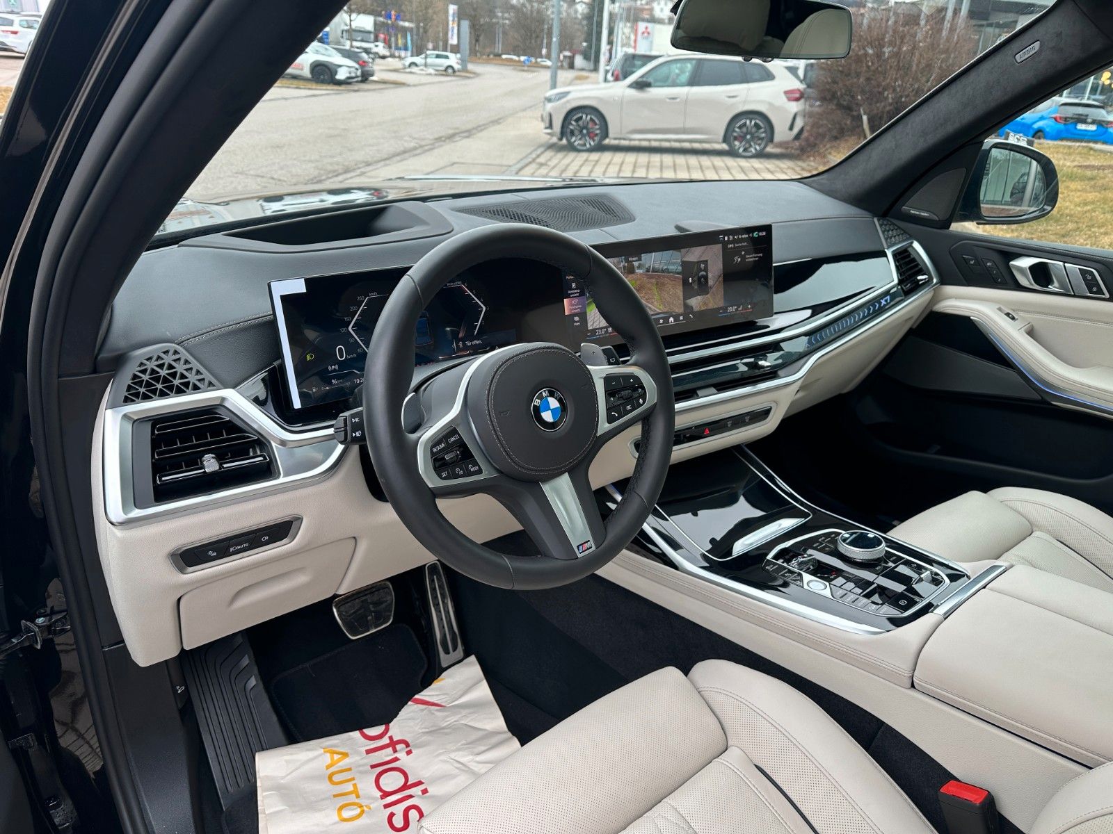 BMW X7 xDr 40d M Sport Pro|Aktivlenk|SkyL|AHK|BEIGE|