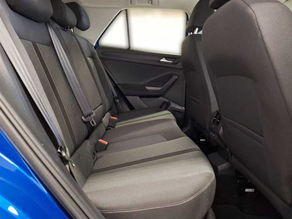 Volkswagen T-Roc Life 1.5 TSI DSG - Samsaru's Car Outlet