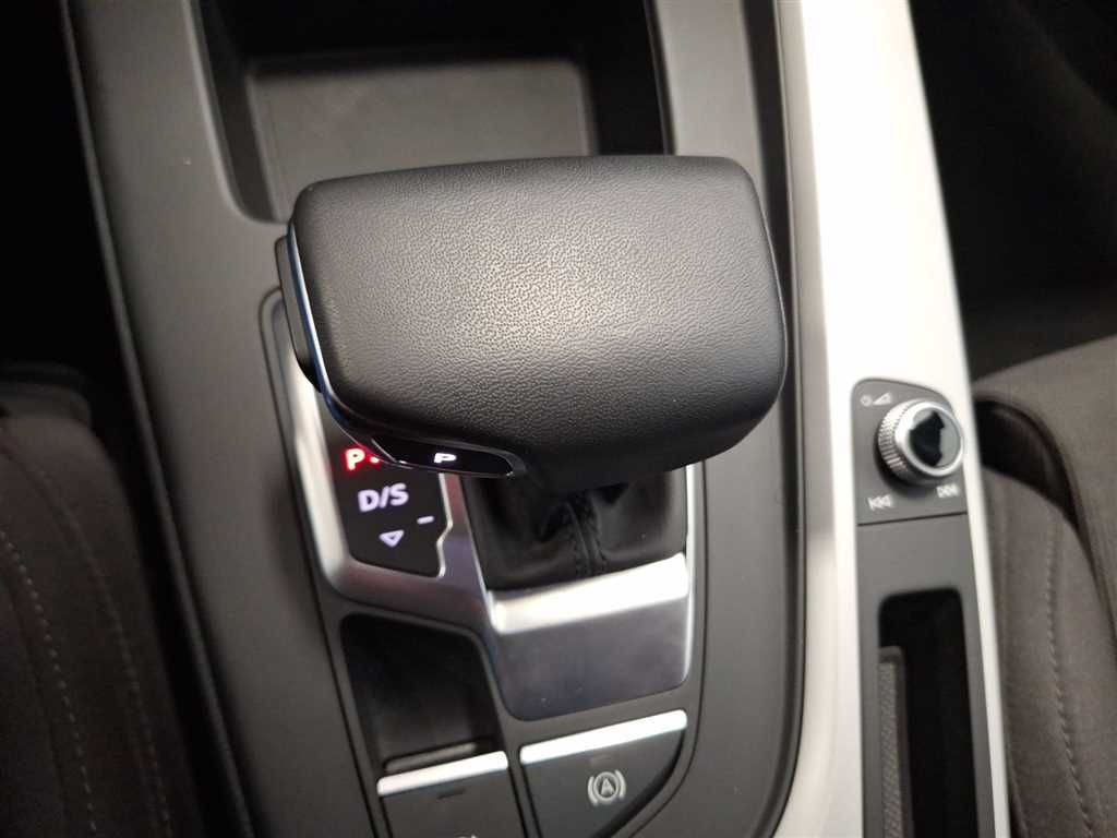 Audi A4 Avant S line 35 2.0 TFSI S-tronic - Samsaru's Car Outlet