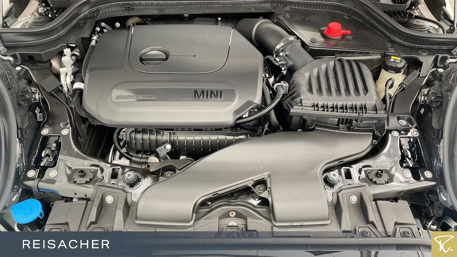 MINI Cooper A JCWTrim - Samsaru's Car Outlet
