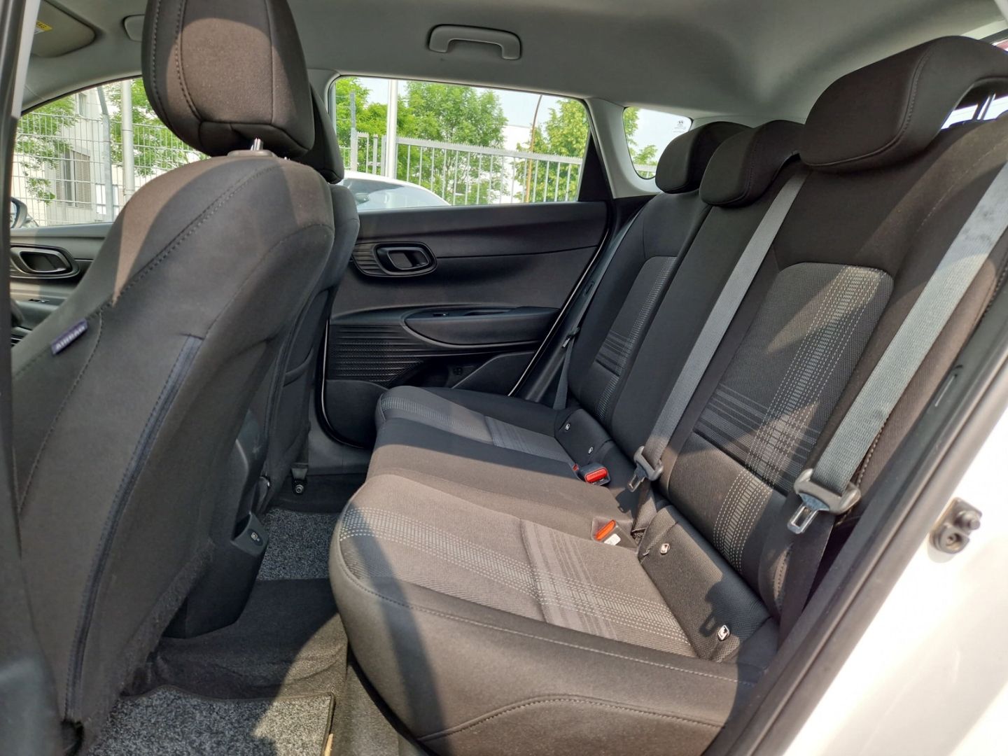 Hyundai BAYON Select Mild-Hybrid 2WD - Samsaru's Car Outlet
