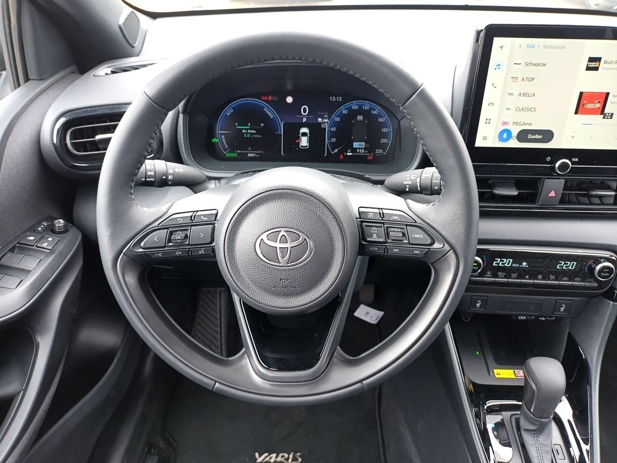 Toyota Yaris 1.5 Hybrid Style PLUS*CARPLAY+LED+PDC+NAVI