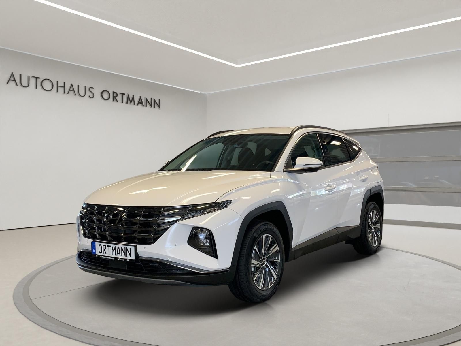 Hyundai TUCSON 1.6 HYBRID Trend 2WD - Samsaru's Car Outlet