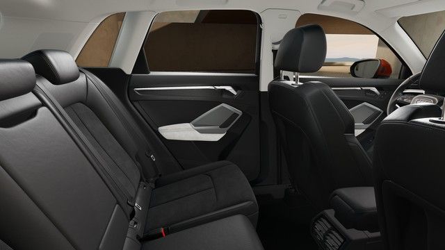 Audi Q3 40 TFSI quattro Advanced - Samsaru's Car Outlet