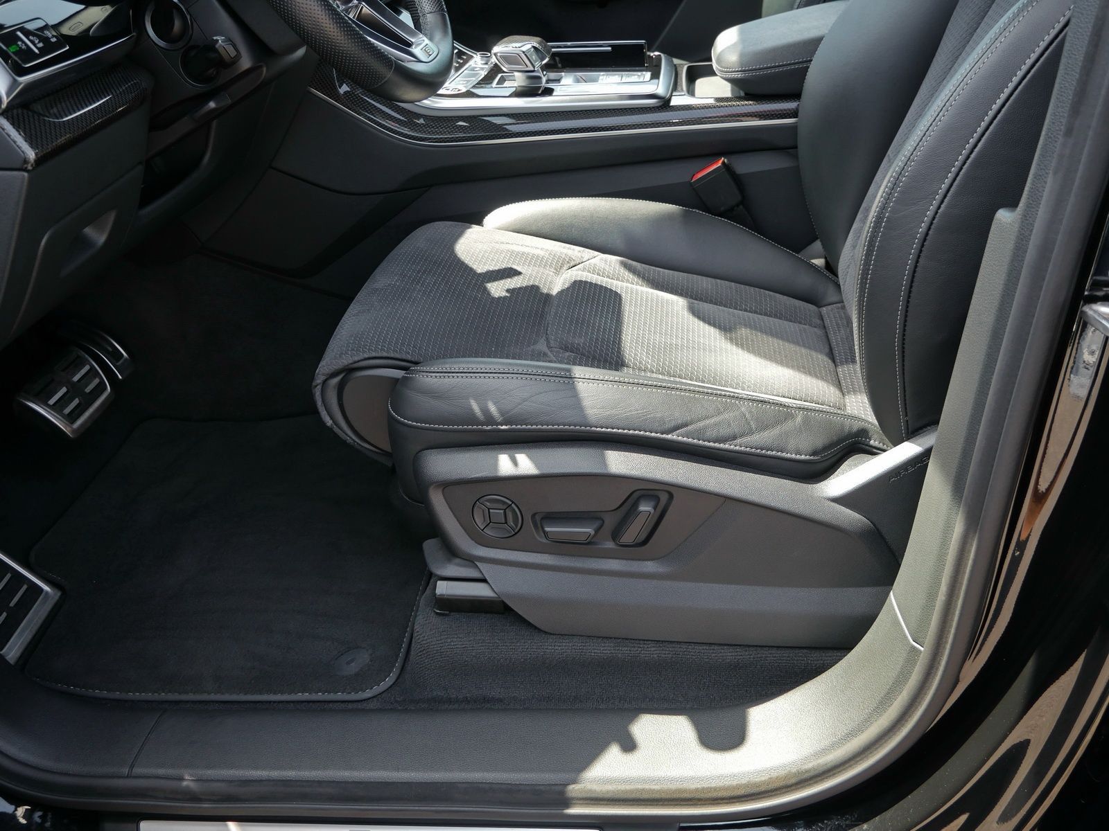 Audi Q7 50 TDI quattro S line B&O*Air*Matrix*AHK*RFK