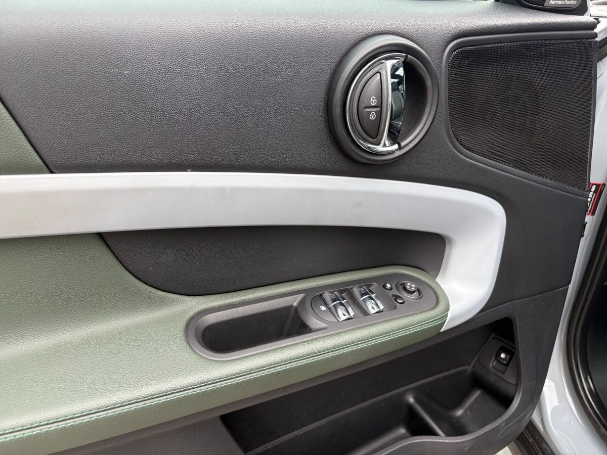MINI Cooper SE Countryman All4 - Samsaru's Car Outlet