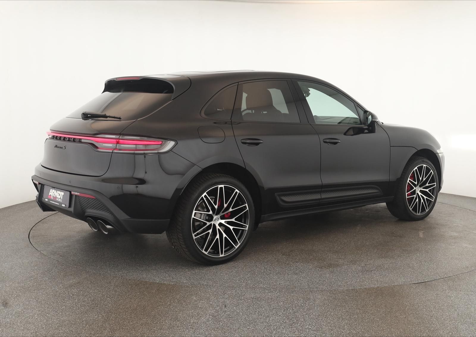 Porsche Macan S - Samsaru's Car Outlet