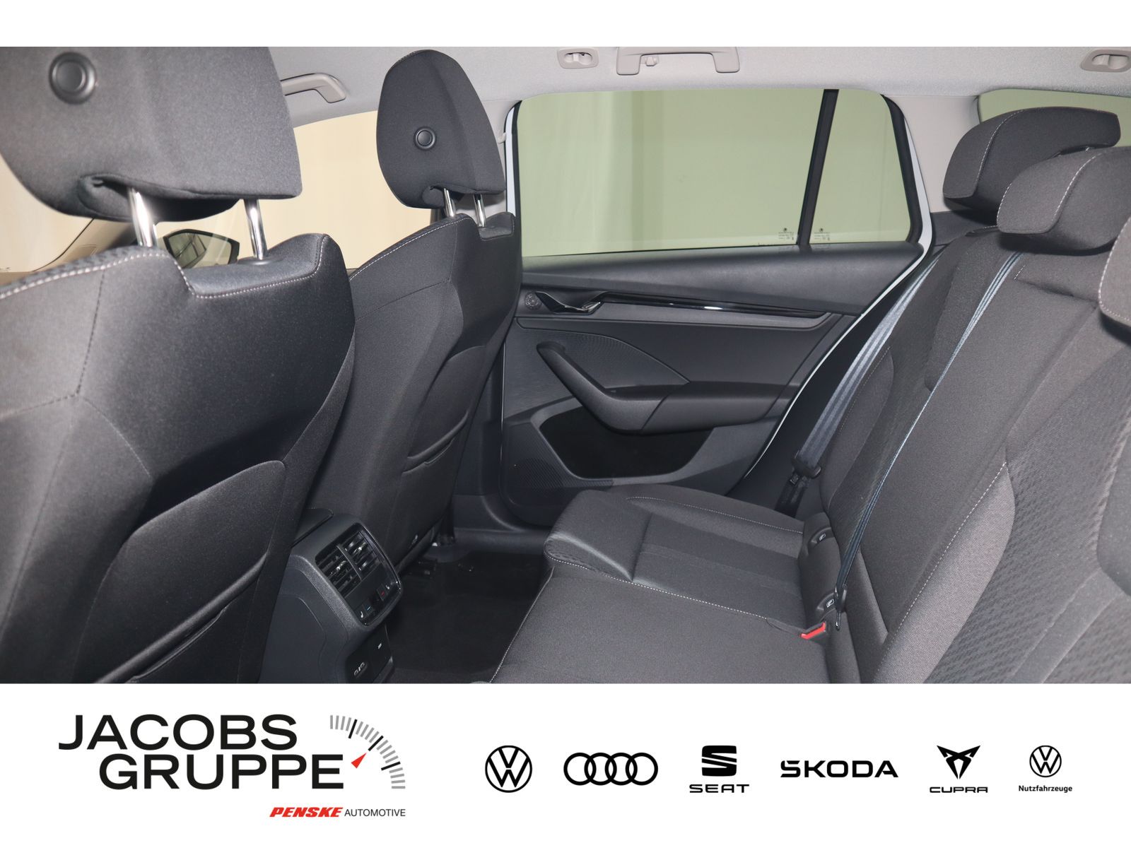 Skoda Octavia Combi 1.5 TSI Clever - Samsaru's Car Outlet
