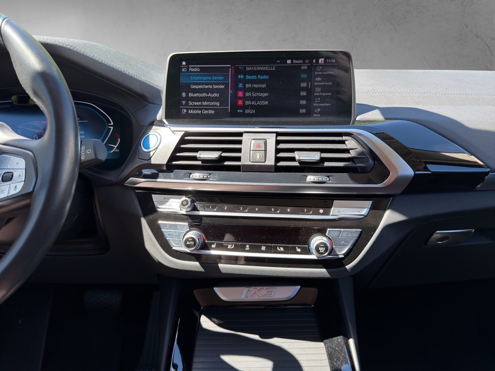 BMW iX3 Impressive Pano HUD ACC 360°