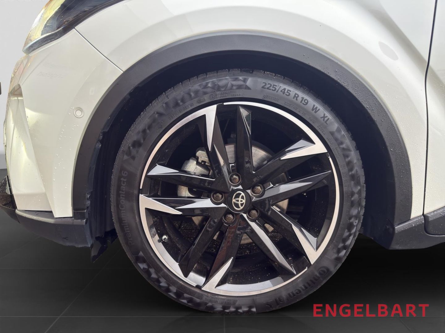 Toyota C-HR Hybrid GR Sport 2.0 Navi Leder JBL LED Tief