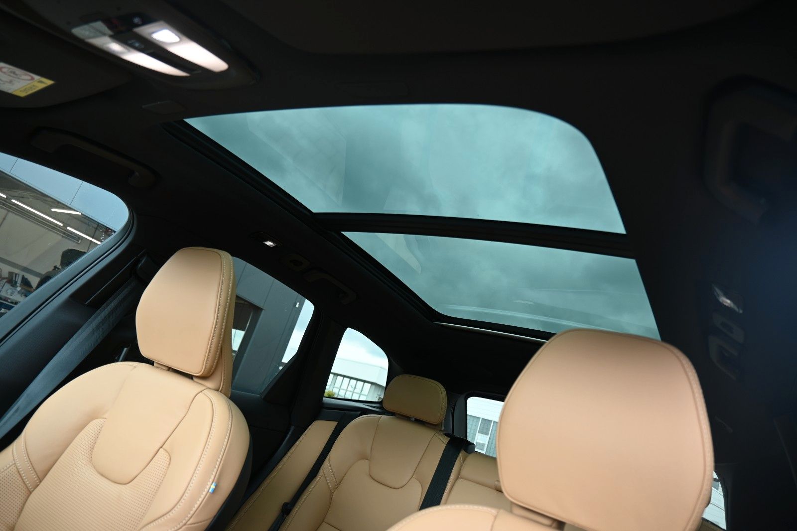 Volvo XC60 B4 D AWD Ultimate Dark*STDHZG*360°*LUFT*ACC