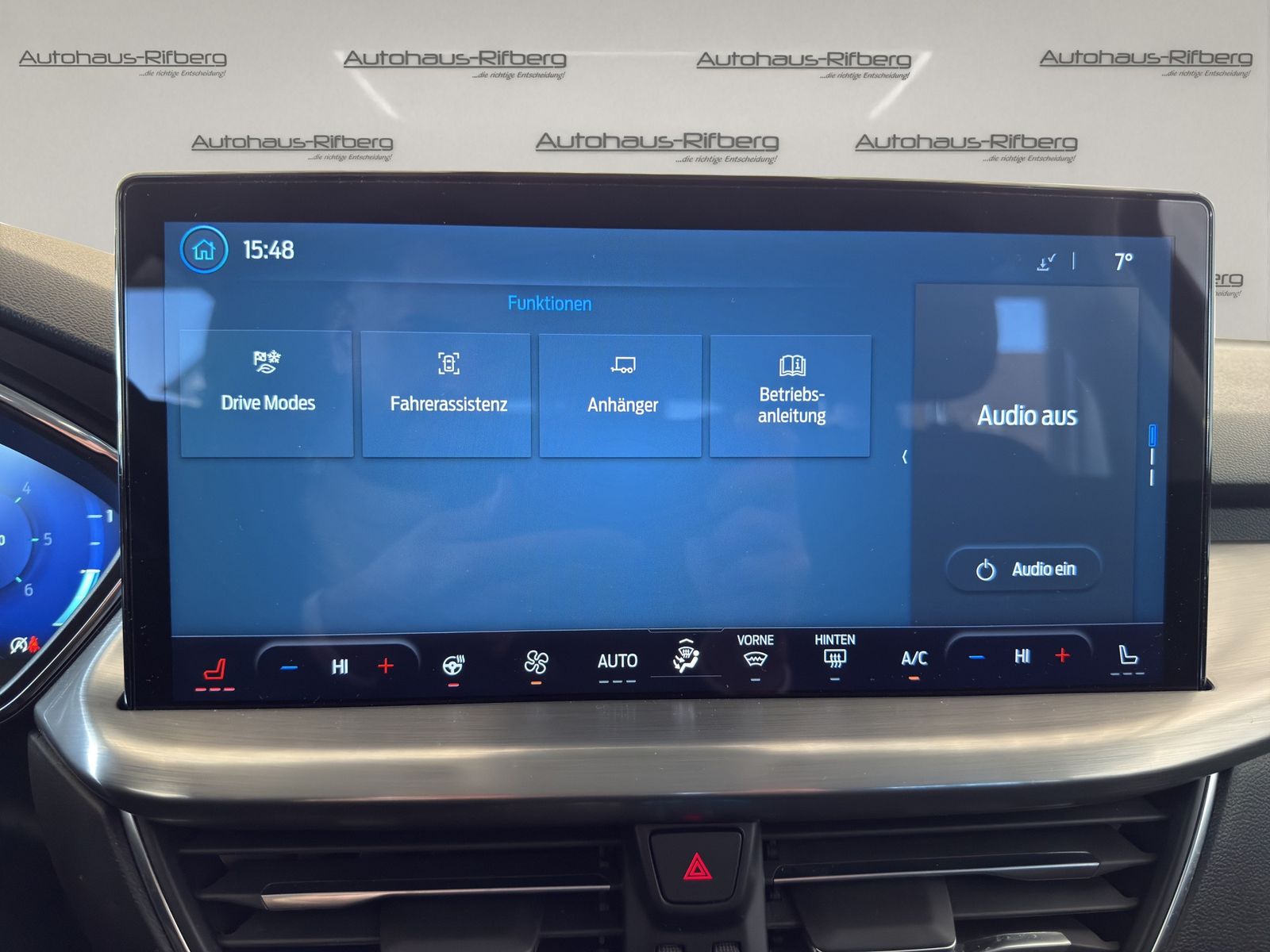 Ford Focus TOURER Titanium/AHK/PANO/MATRIX/B&O/KAMERA