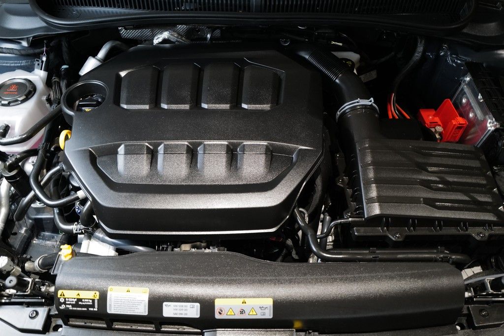 Volkswagen Polo VI 2.0TSI GTI Leder RKam DiscoverPro Keyles