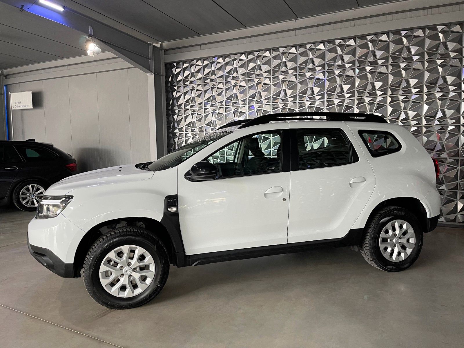 Dacia Duster II Comfort 4WD - Samsaru's Car Outlet