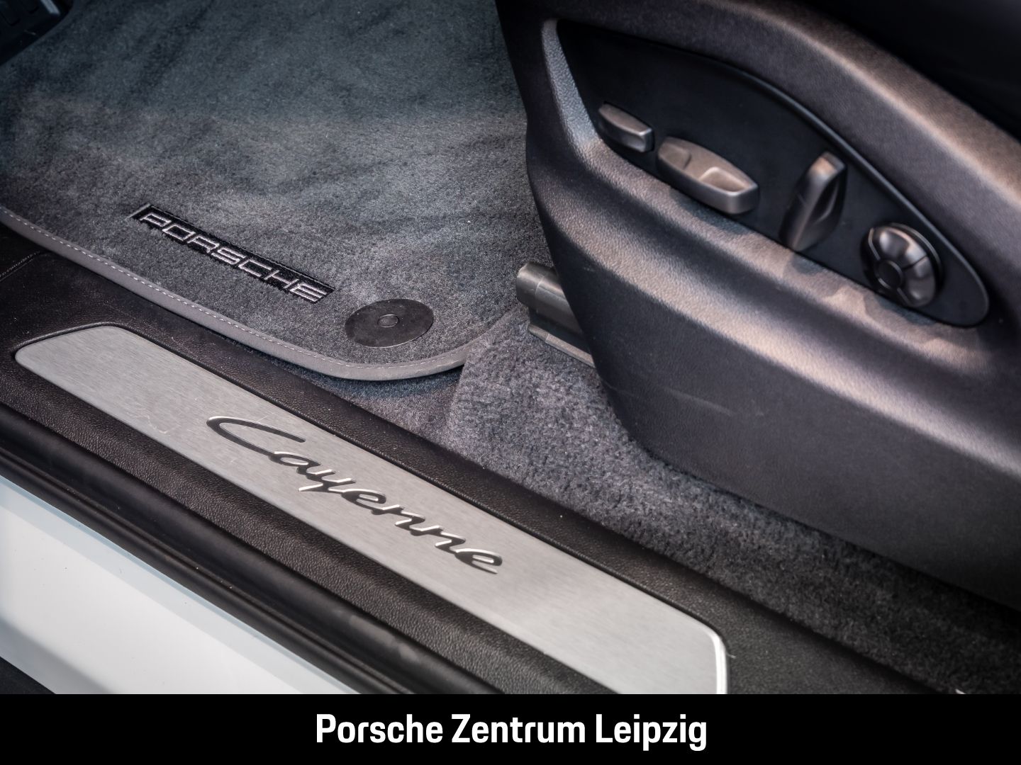 Porsche Cayenne E-Hybrid SportChrono Matrix BOSE 360Grad