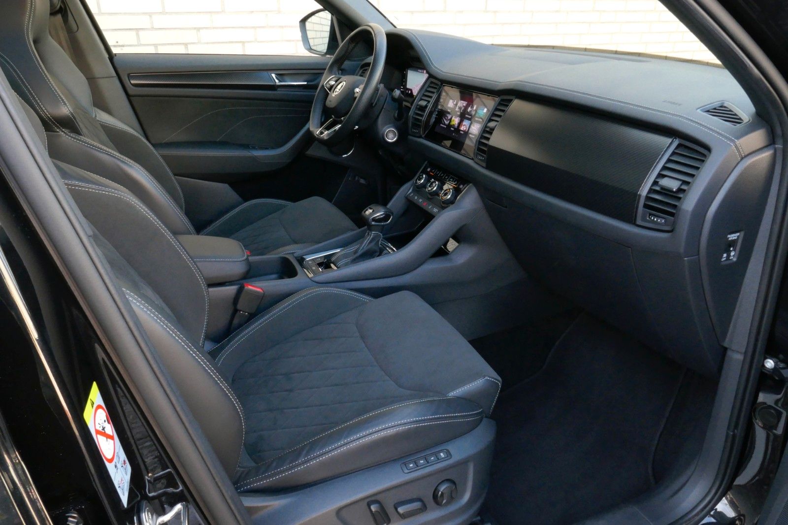 Skoda Kodiaq Sportline 4x4 Pano 360Cam Standheiz. AHK